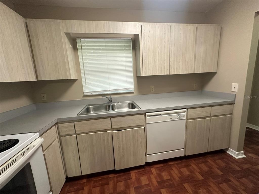 2422 Nw 4th Terrace - Photo 5