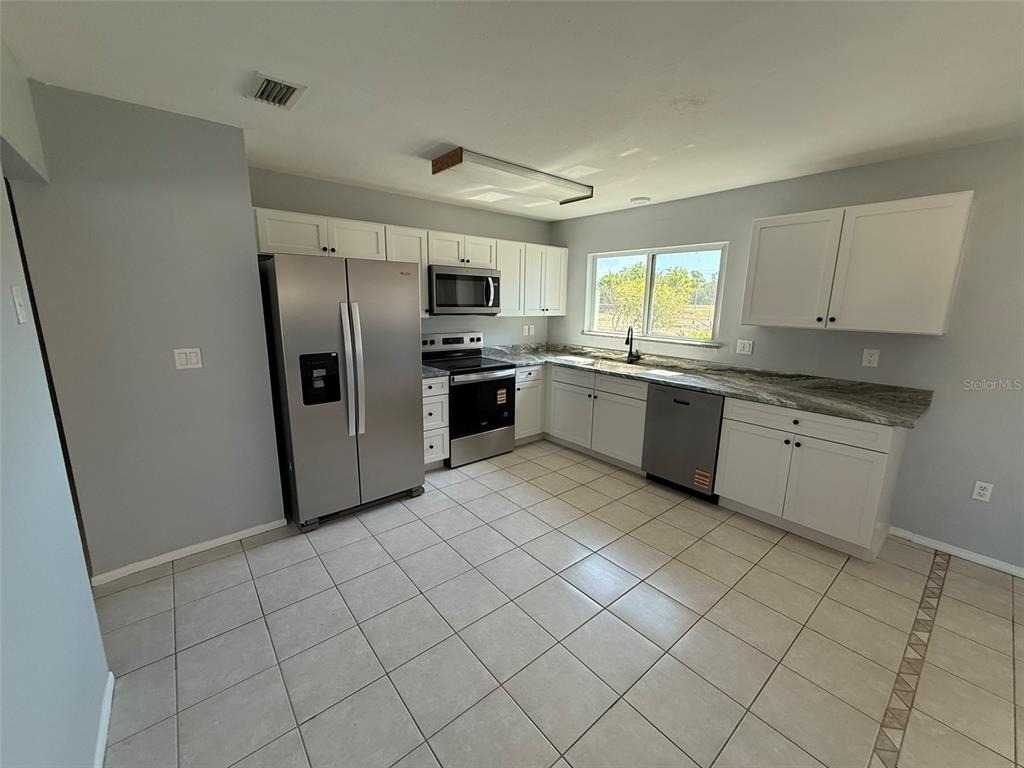 3236 Montclair Circle - Photo 5