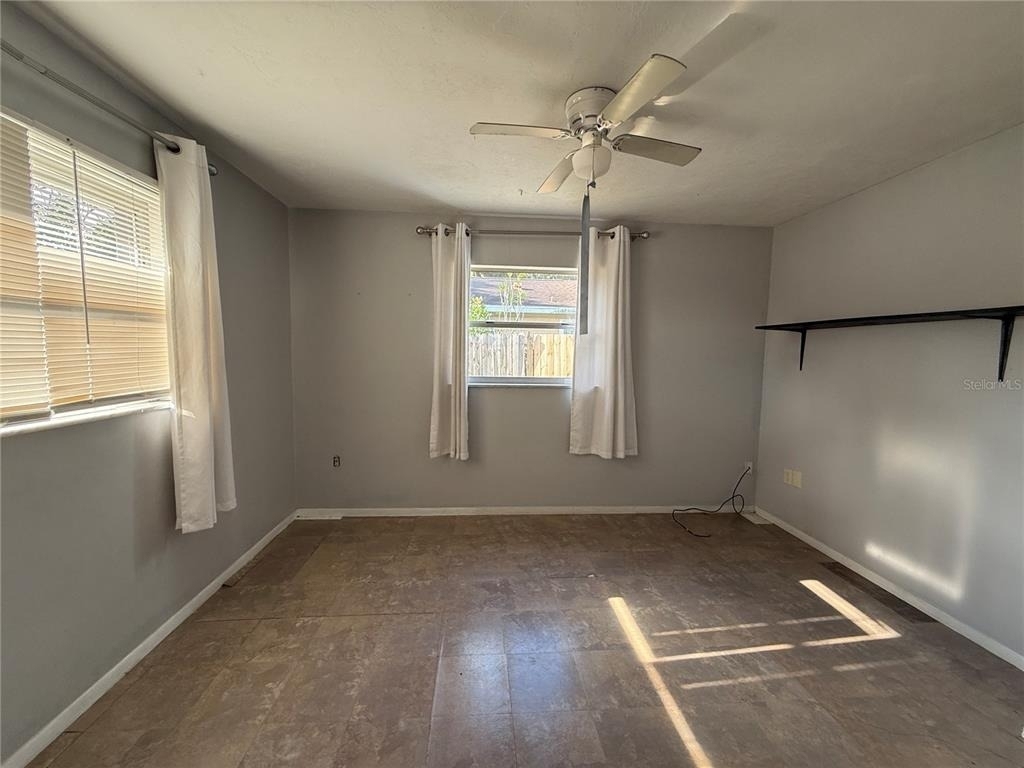 2402 9th Street E - Photo 13