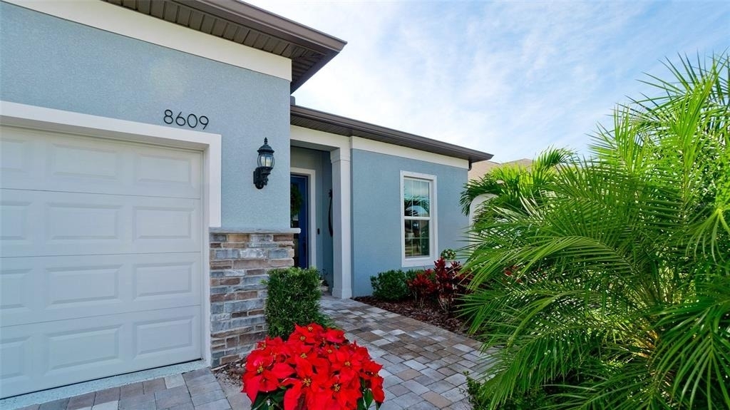 8609 Seascape Cove - Photo 3