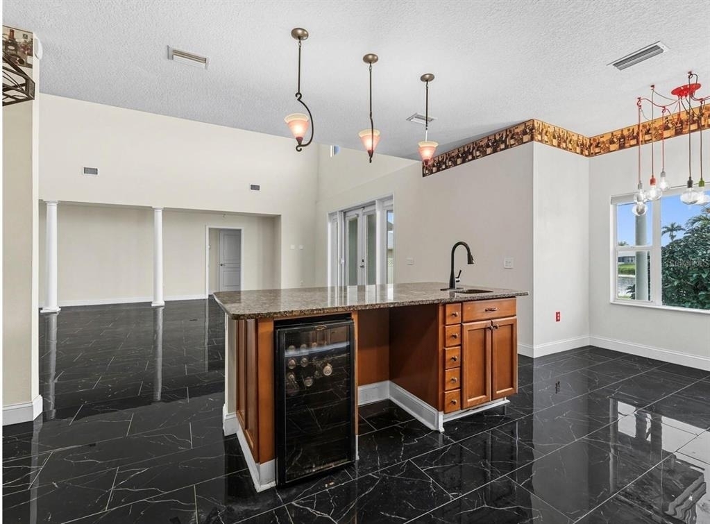 8607 51st Avenue W - Photo 6