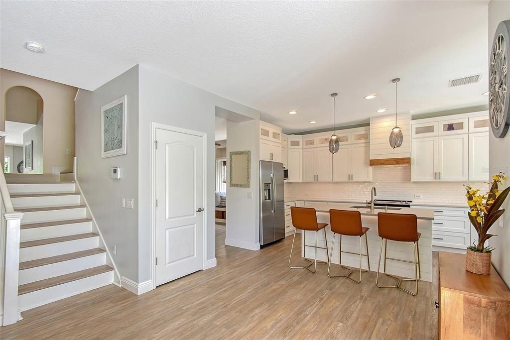 1738 Siesta Drive - Photo 9