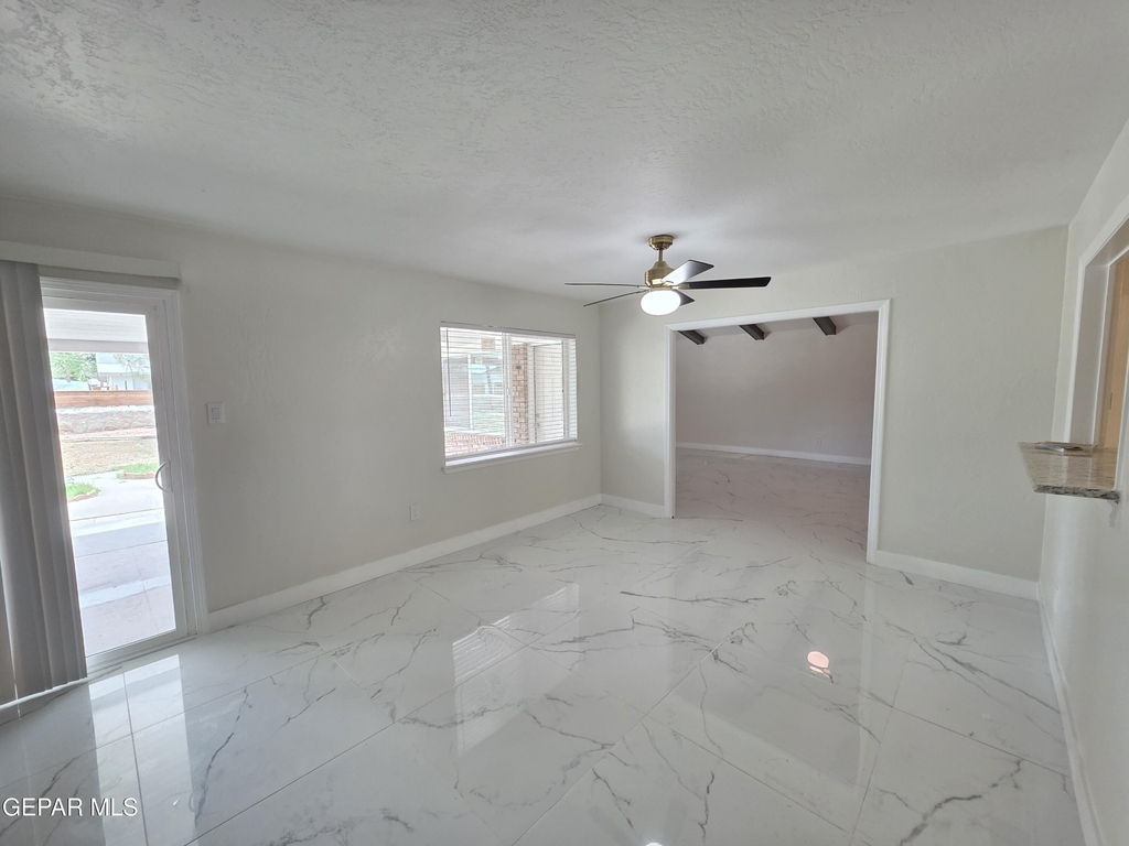 302 Quincy Avenue - Photo 13