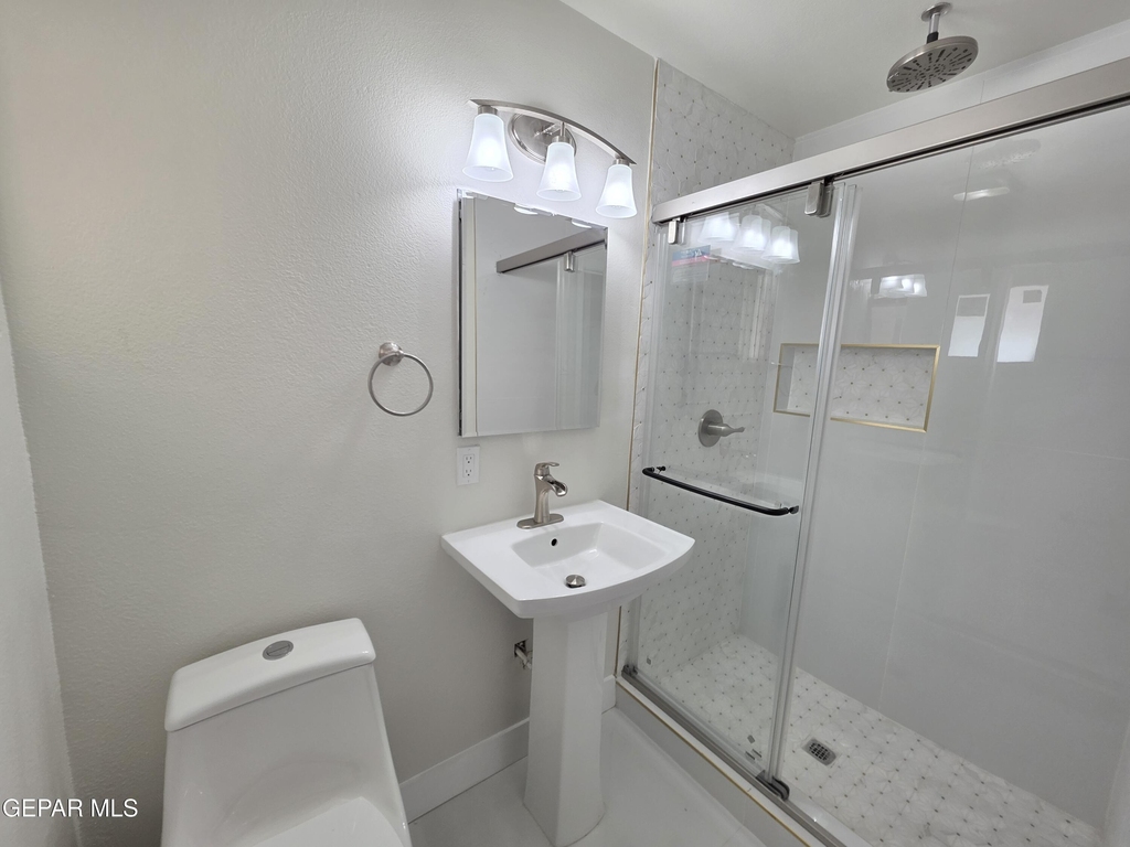 302 Quincy Avenue - Photo 26