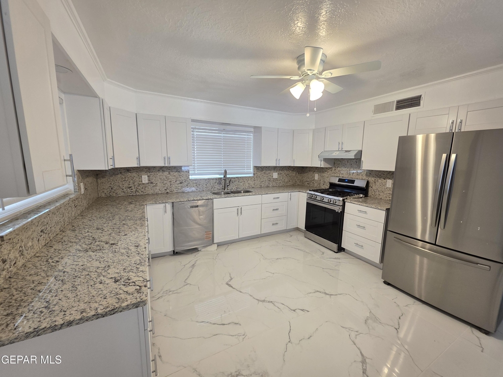 302 Quincy Avenue - Photo 5