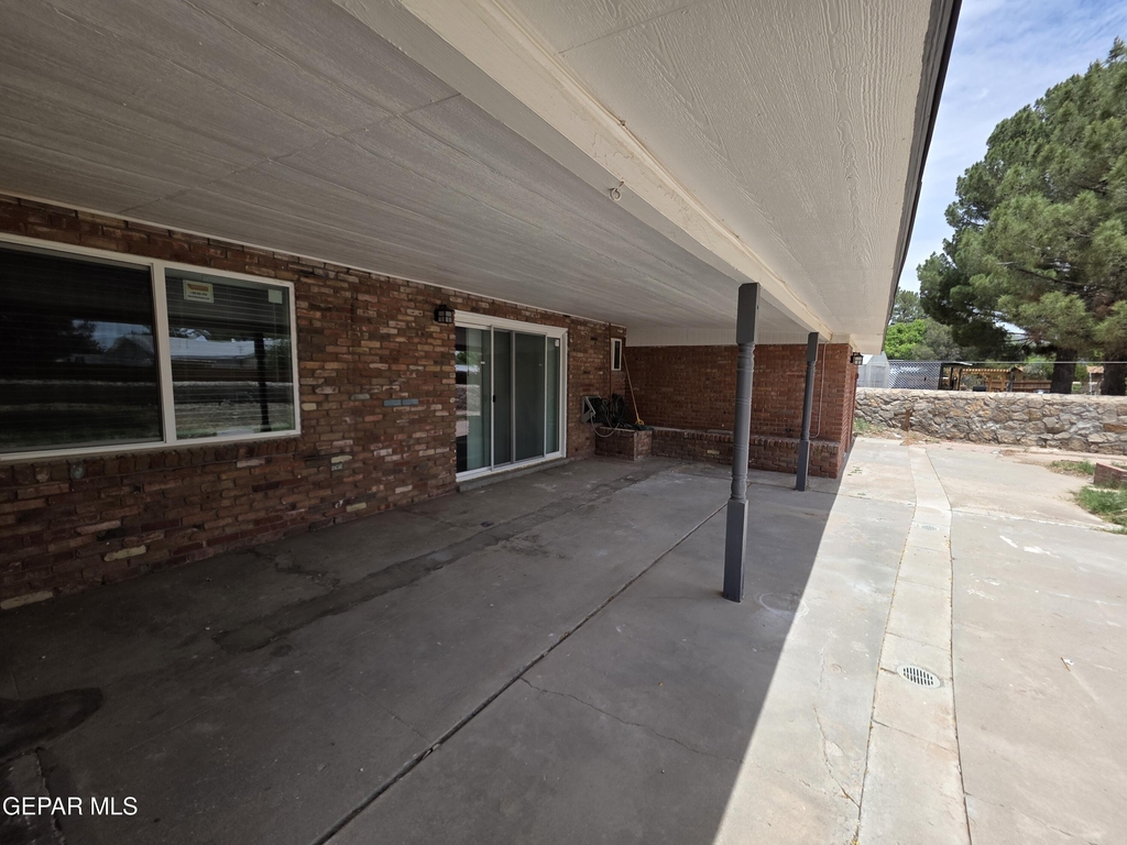 302 Quincy Avenue - Photo 32