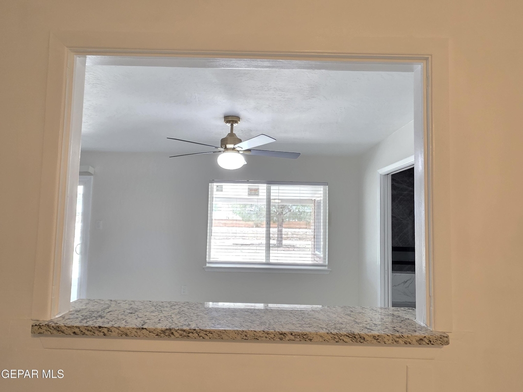 302 Quincy Avenue - Photo 15