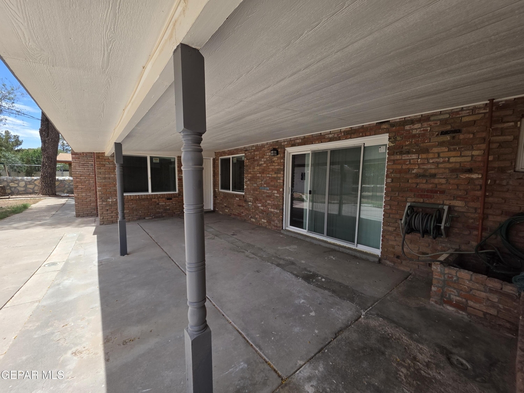 302 Quincy Avenue - Photo 33