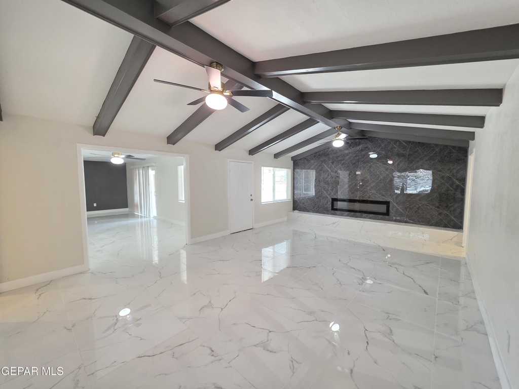 302 Quincy Avenue - Photo 3