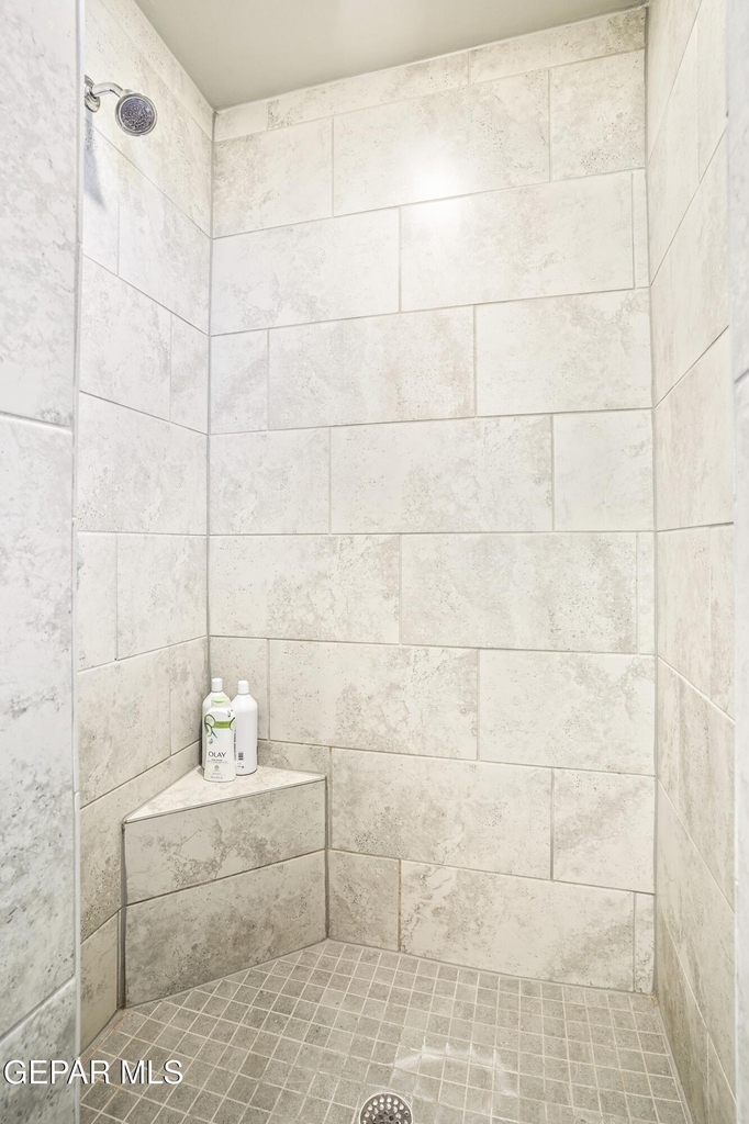 12612 Dorchester Avenue - Photo 5