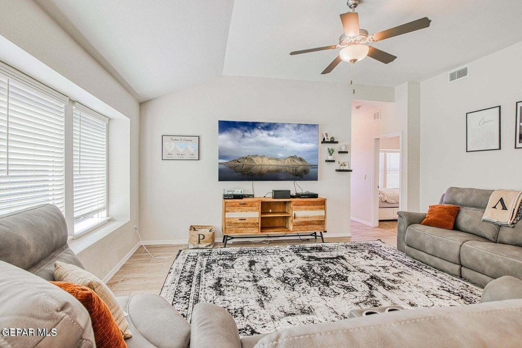 1013 Summer Lake Street - Photo 22