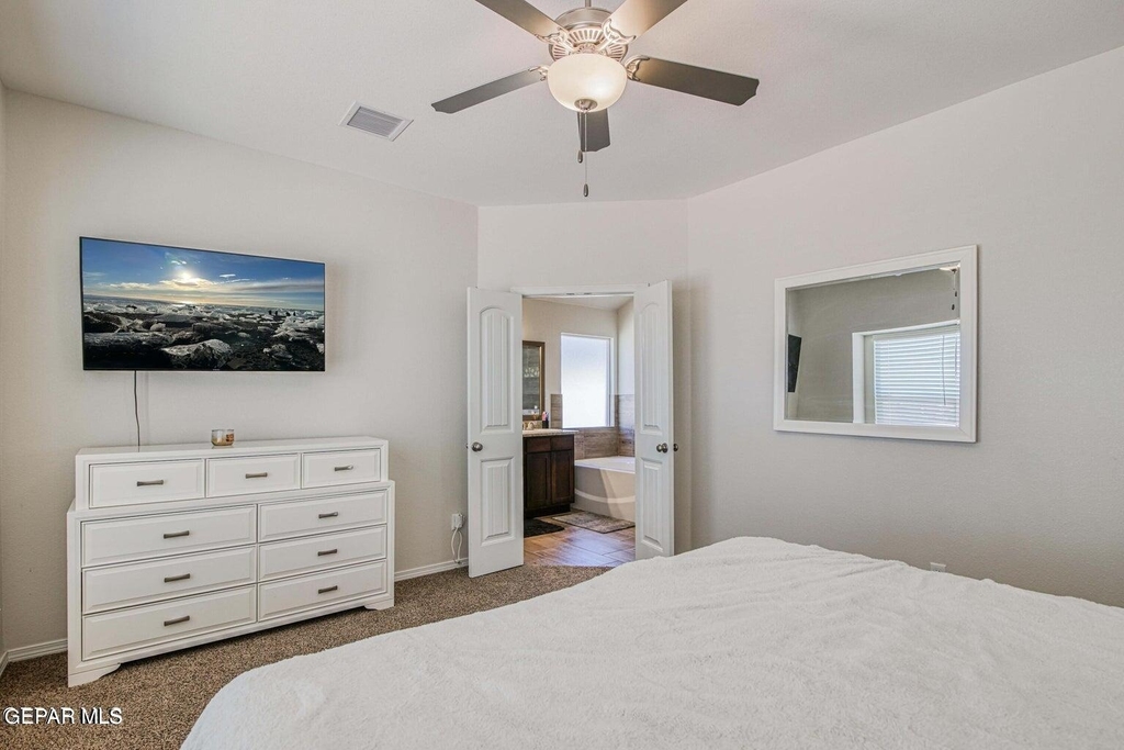 1013 Summer Lake Street - Photo 29