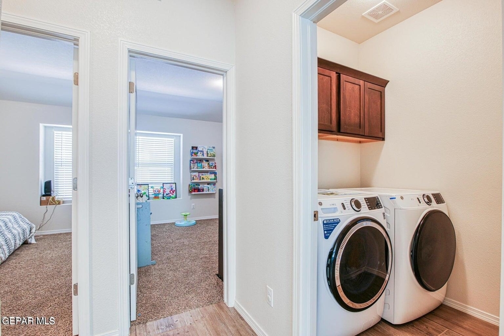 1013 Summer Lake Street - Photo 35