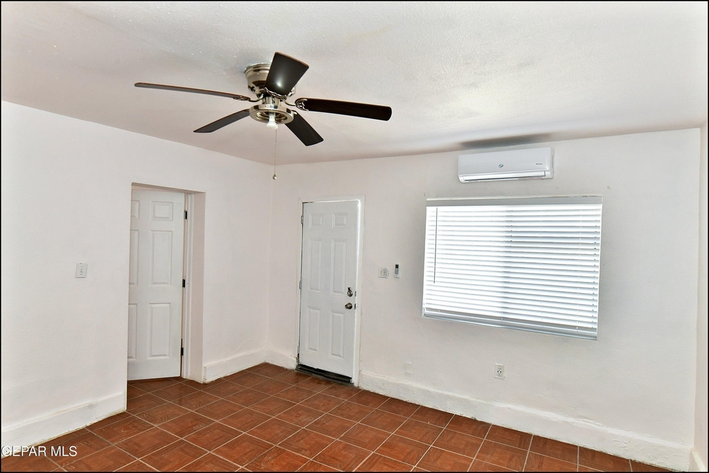 1910 Olive Avenue - Photo 6