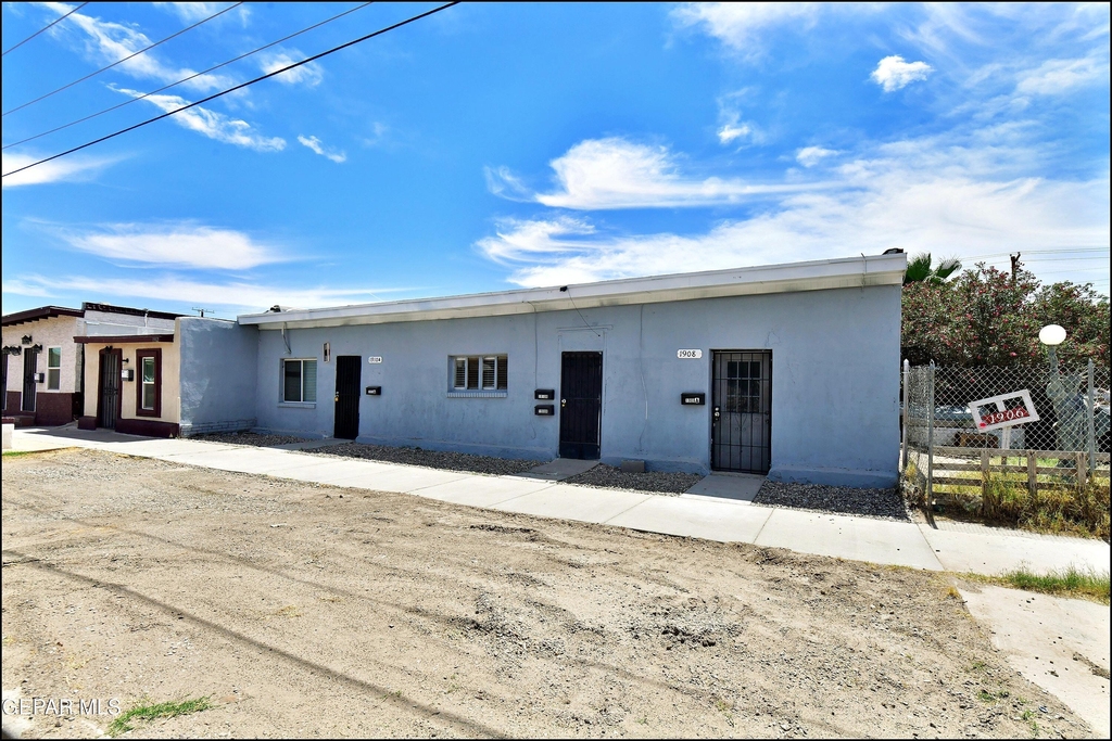 1908 Olive Avenue - Photo 2