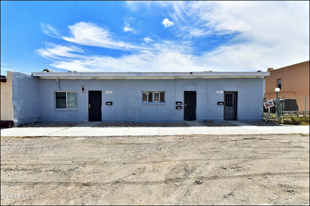 1908 Olive Avenue - Photo 1