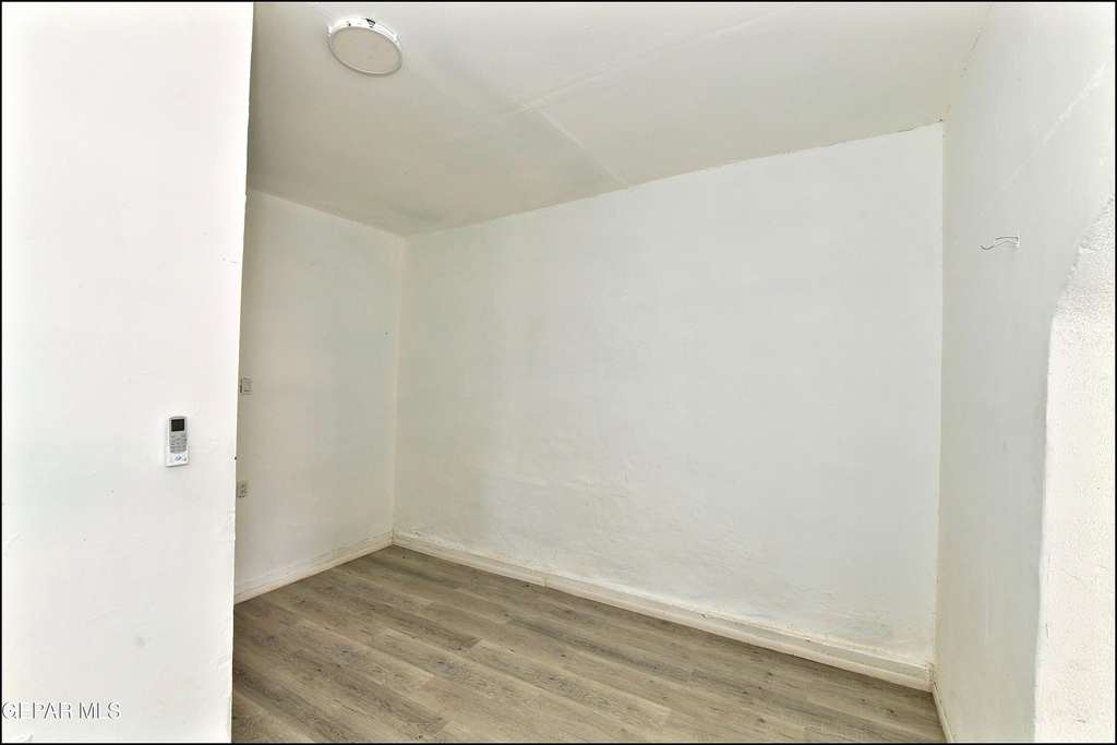 1908 Olive Avenue - Photo 9