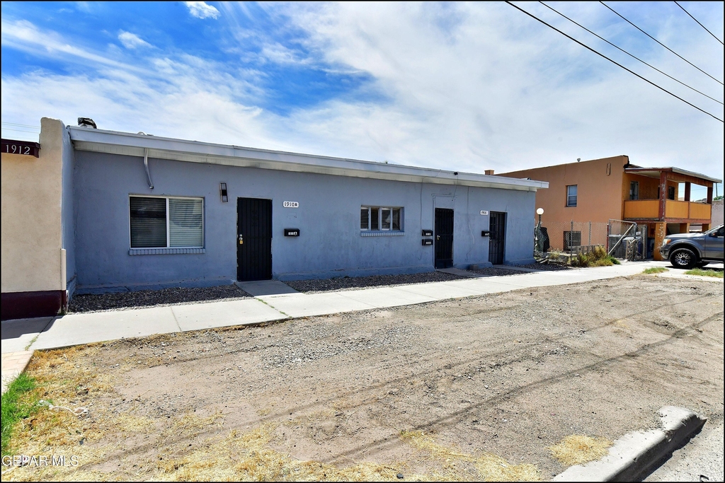 1908 Olive Avenue - Photo 0