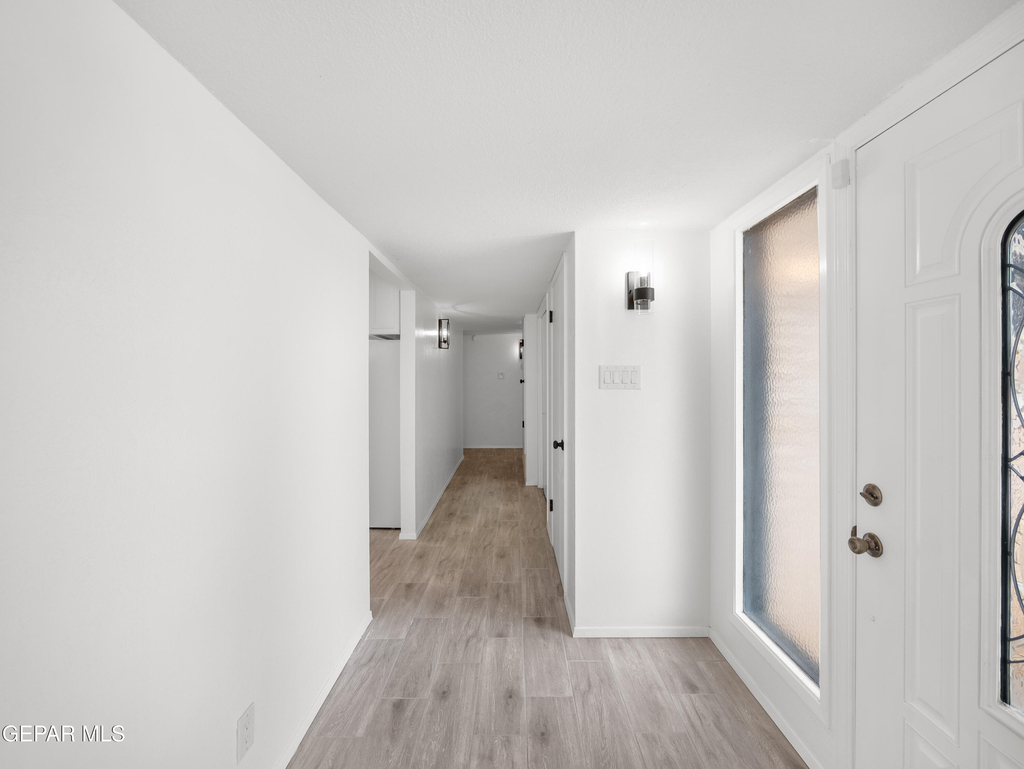 5205 Nome Avenue - Photo 5