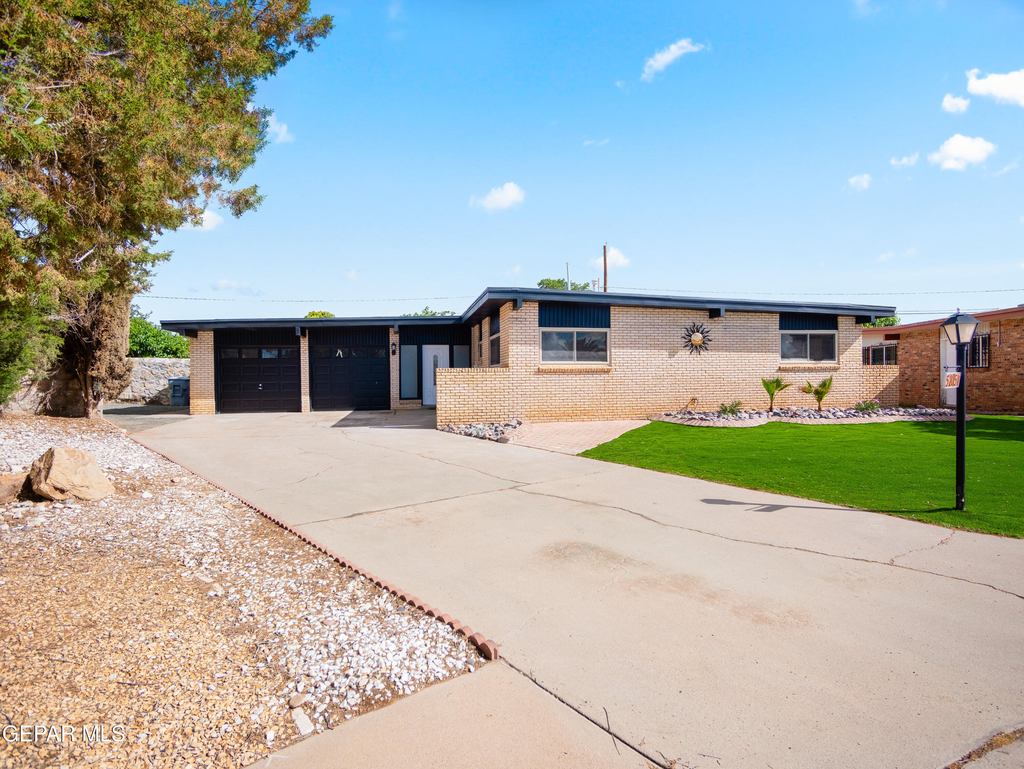 5205 Nome Avenue - Photo 2
