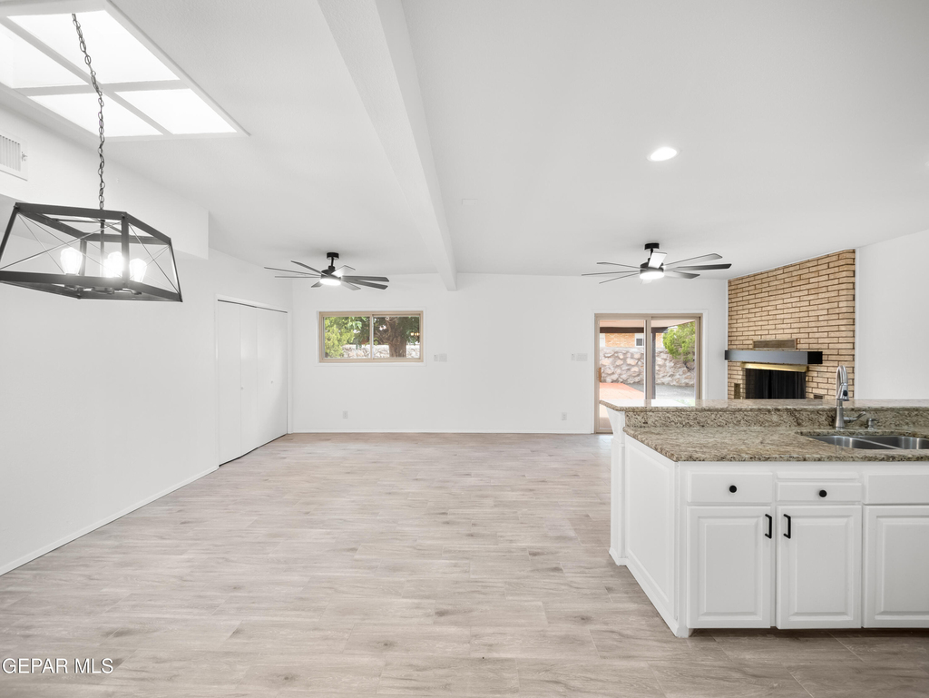 5205 Nome Avenue - Photo 6