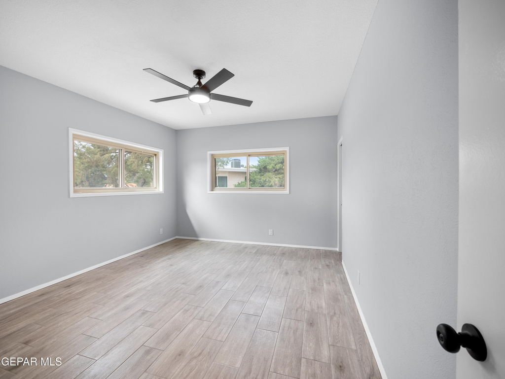 5205 Nome Avenue - Photo 20