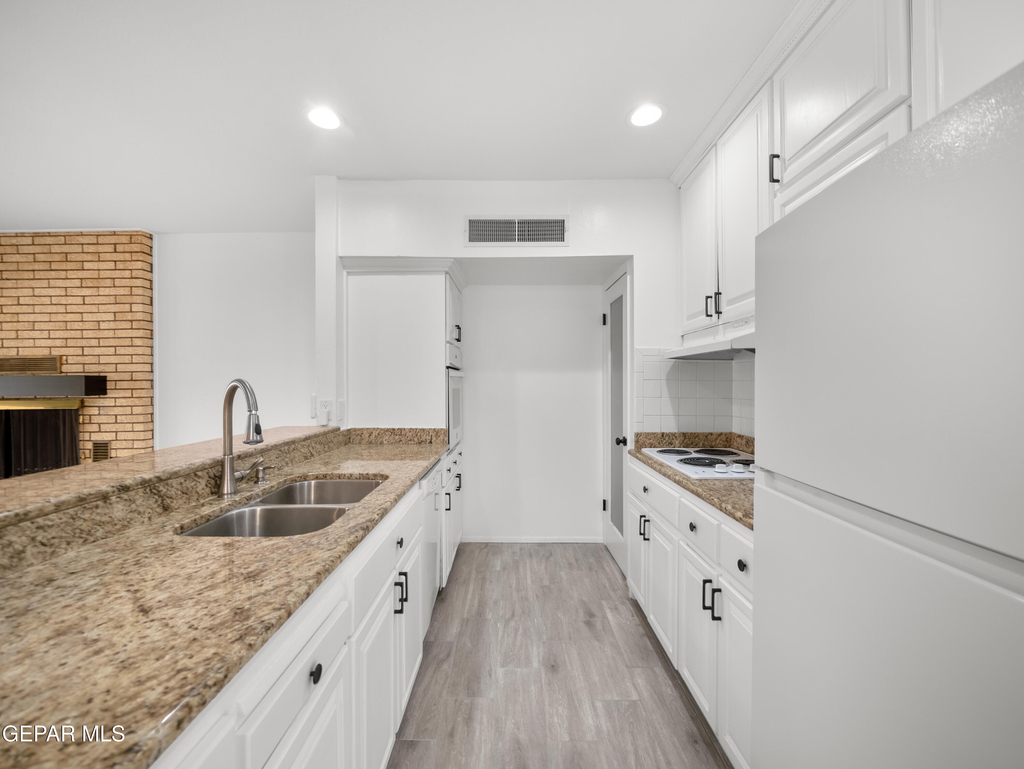 5205 Nome Avenue - Photo 11