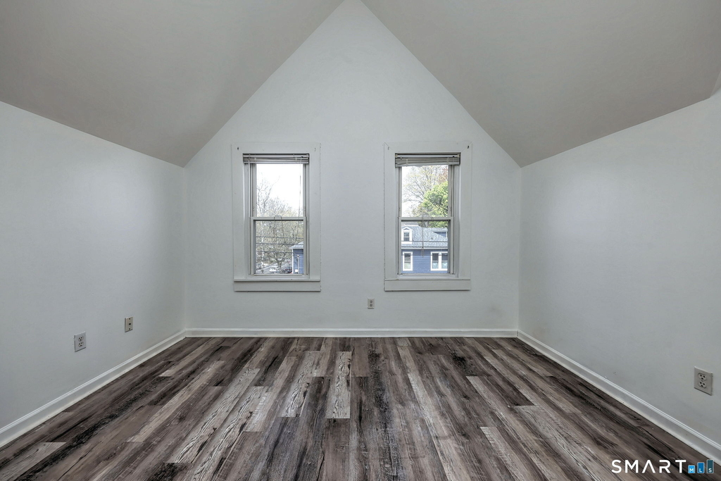 483 Ferry Street - Photo 9