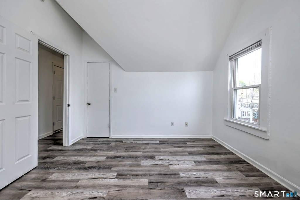 483 Ferry Street - Photo 10