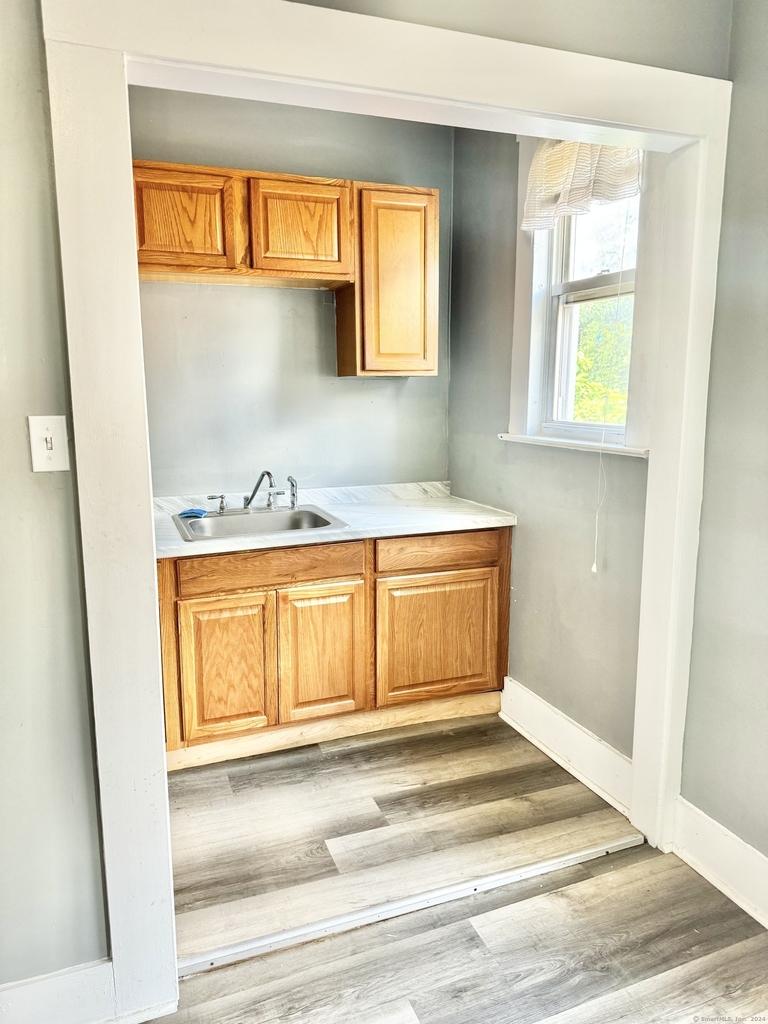 247 Ivy Street - Photo 2