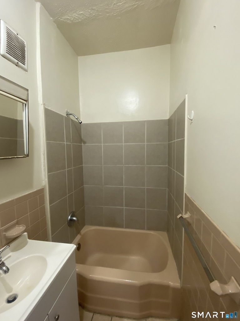 432 Main Street - Photo 4