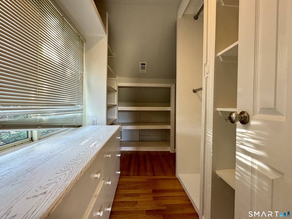 415 Savoy Street - Photo 5