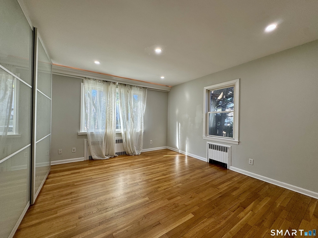 415 Savoy Street - Photo 8