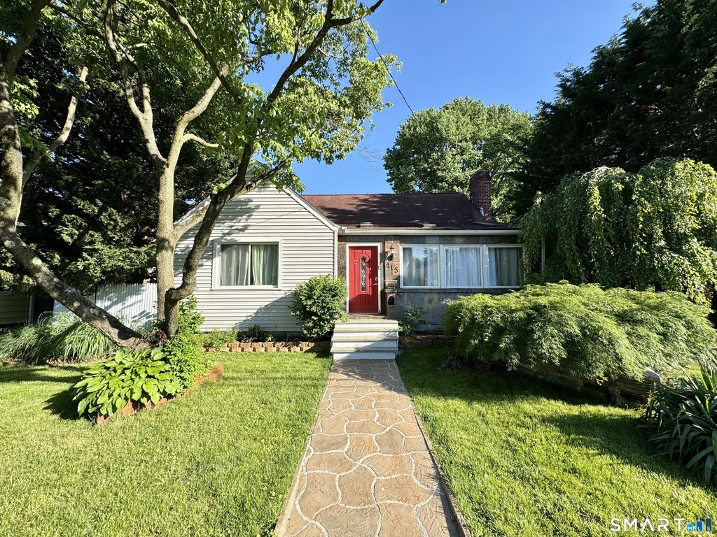 415 Savoy Street - Photo 0