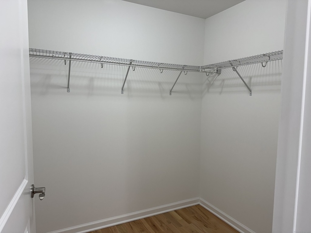 314 Bridgeport Avenue - Photo 9