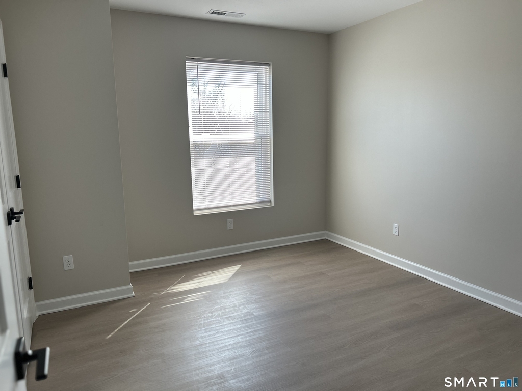 62 Soundview Avenue - Photo 3