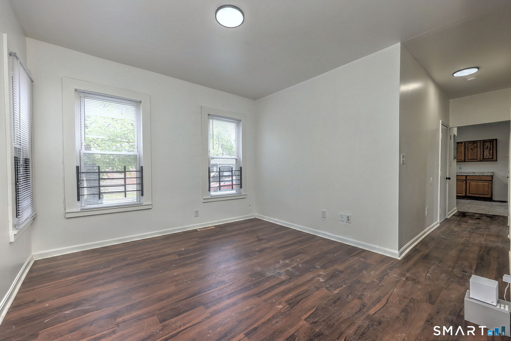 483 Ferry Street - Photo 12