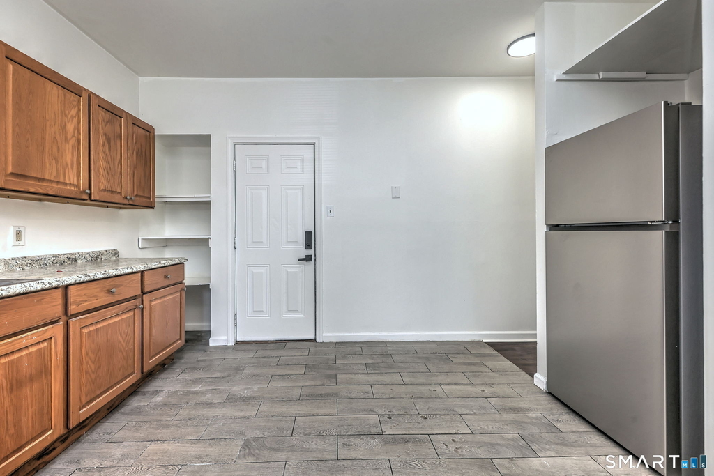 483 Ferry Street - Photo 16