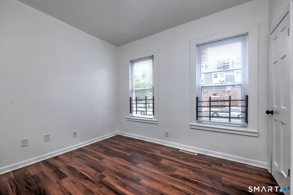 483 Ferry Street - Photo 25