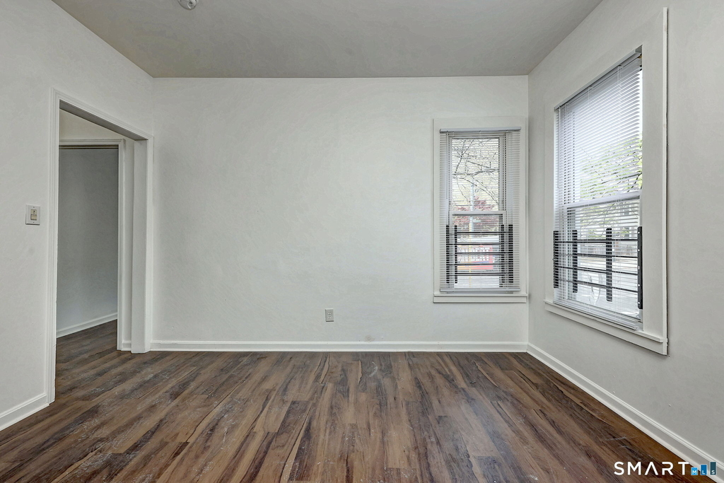 483 Ferry Street - Photo 11