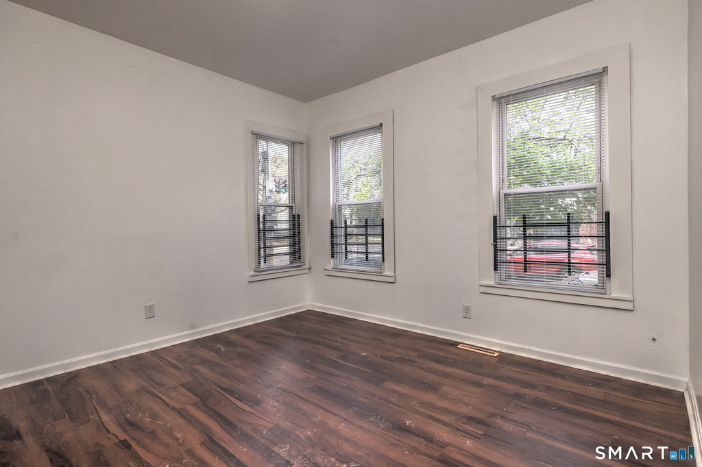 483 Ferry Street - Photo 27