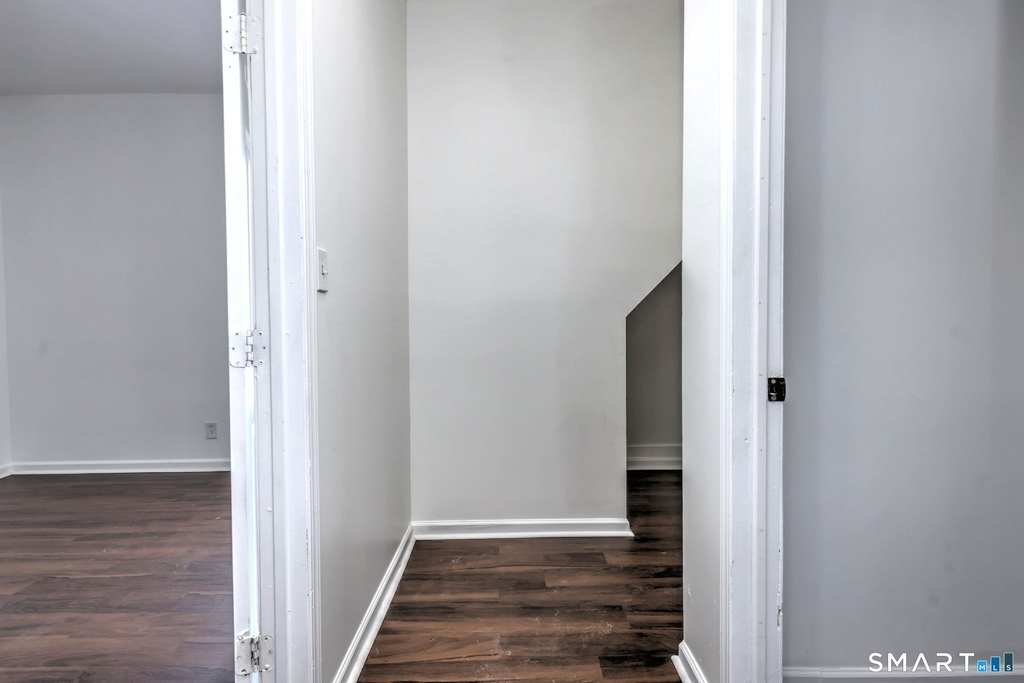 483 Ferry Street - Photo 3