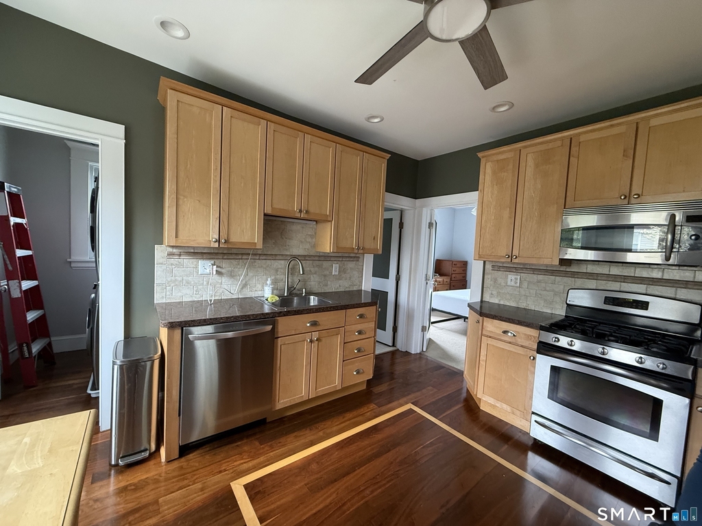 65 Park Street - Photo 2