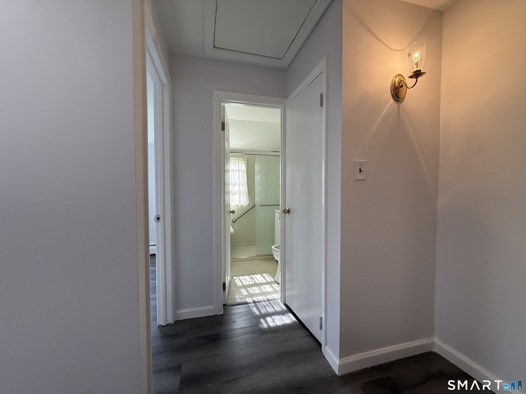 218 Melville Drive - Photo 4