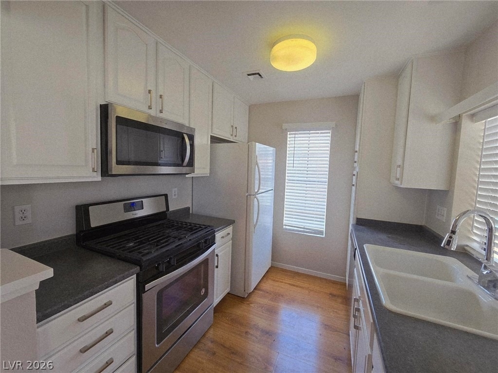 4842 Nara Vista Way - Photo 2