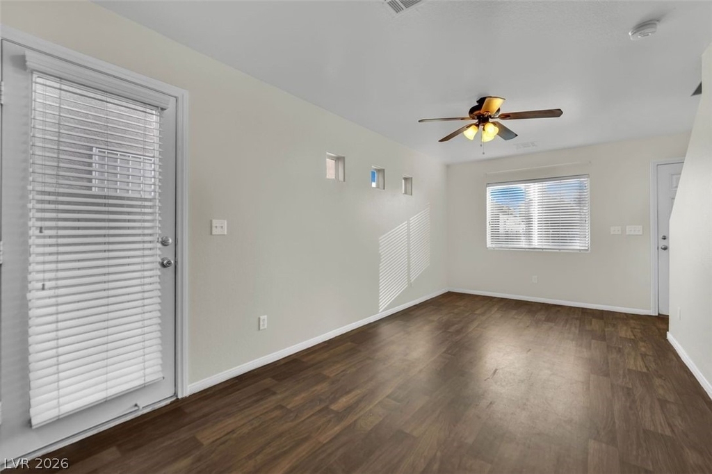 5243 Los Pinos Street - Photo 1