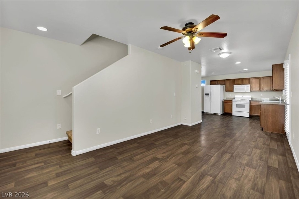 5243 Los Pinos Street - Photo 13