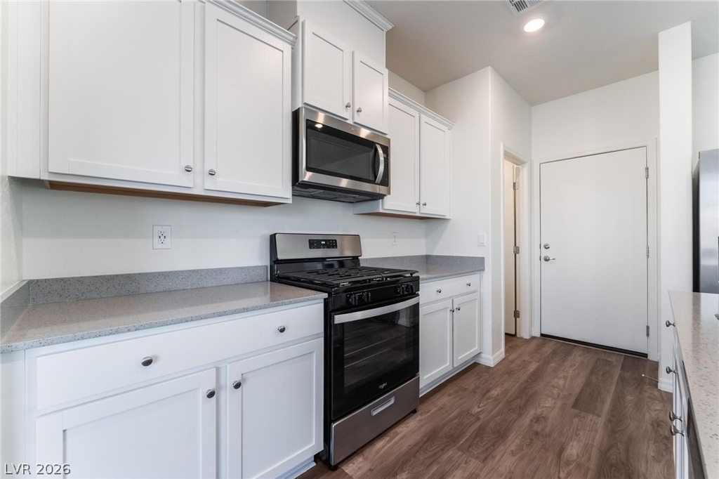4149 Gold Desert Street - Photo 8