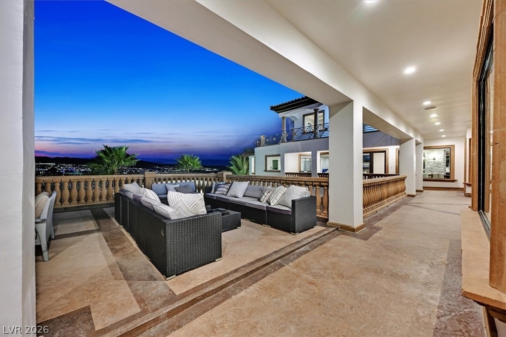 8 Rue Mediterra Drive - Photo 88