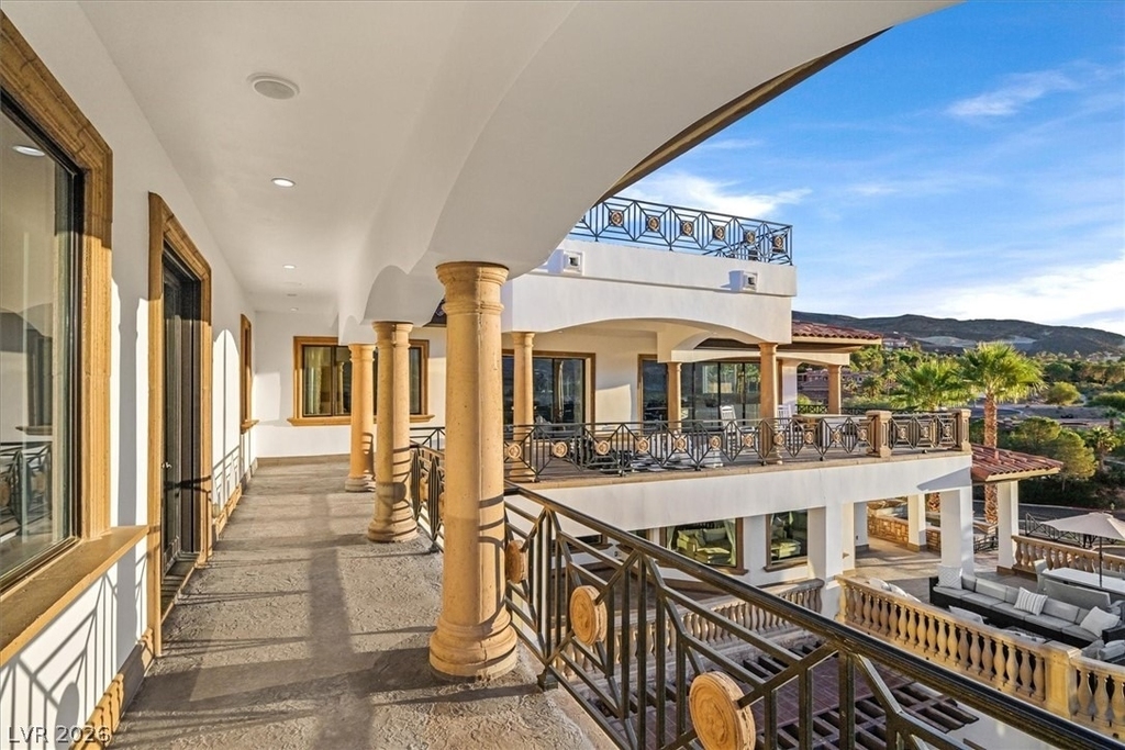 8 Rue Mediterra Drive - Photo 97